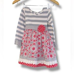 Counting Daises Kids Dress with Floral Design